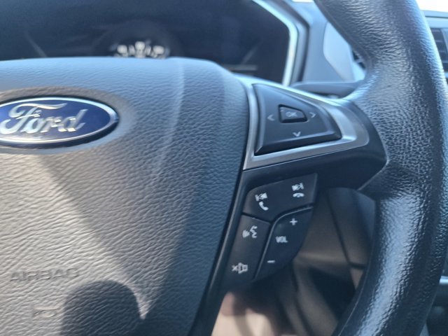 Certified 2017 Ford Fusion SE w/ Fusion SE Technology Package FWD image 19