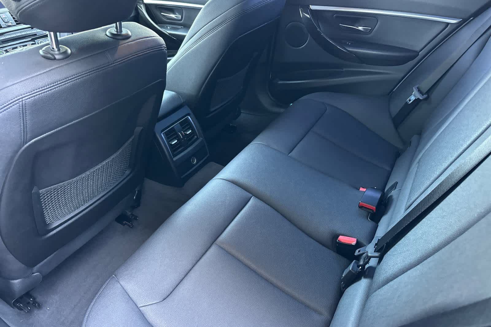 Used 2018 BMW 330i Sedan image 10