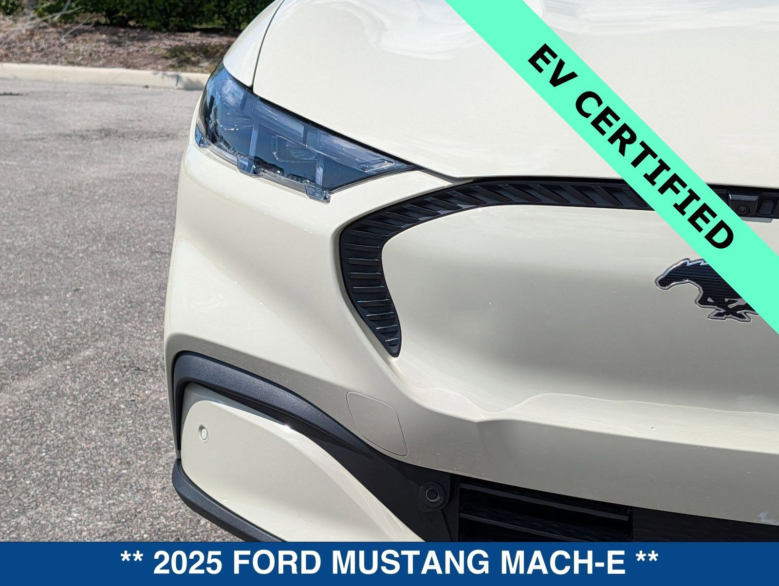 Certified 2025 Ford Mustang Mach-E Select w/ Comfort Package Lite image 10