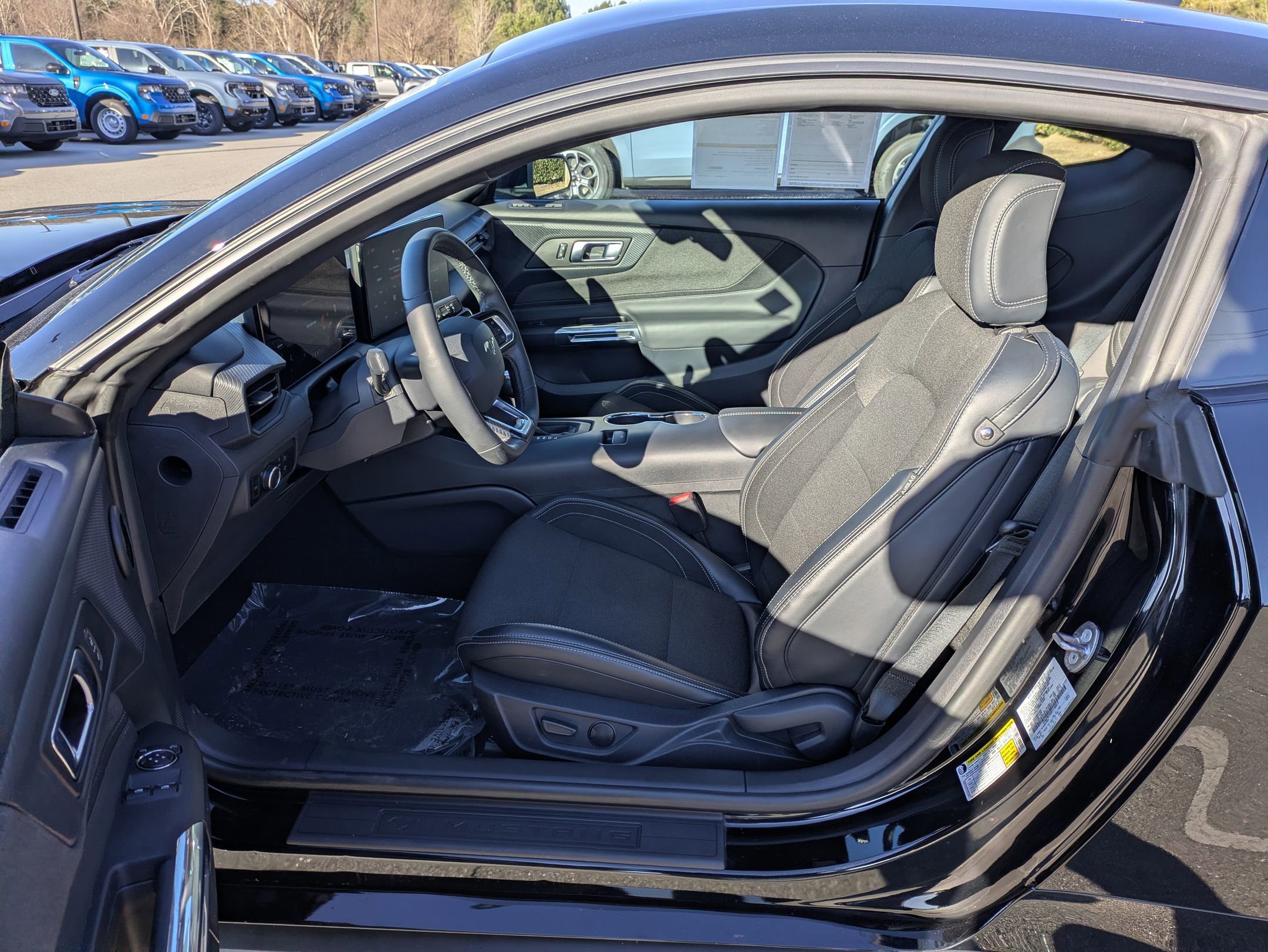 Certified 2024 Ford Mustang Coupe image 12