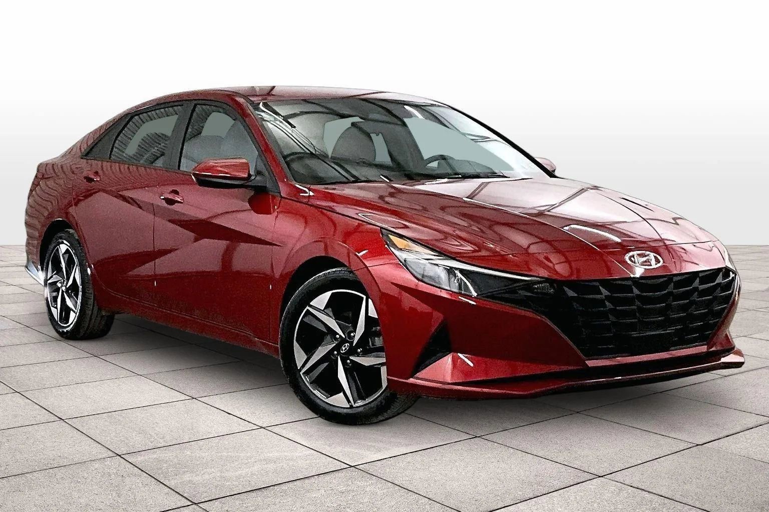 Used 2023 Hyundai Elantra SEL w/ Convenience Package image 2