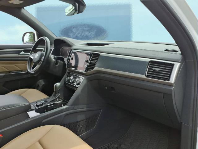 Used 2020 Volkswagen Atlas Cross Sport SEL AWD/4WD image 11