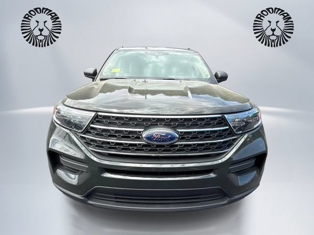 Certified 2022 Ford Explorer XLT AWD/4WD image 2