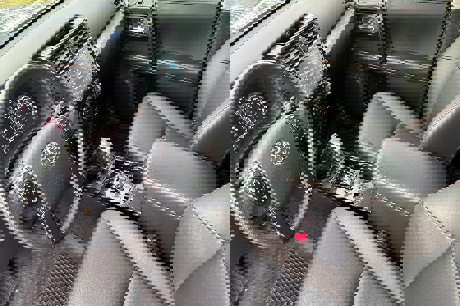 Used 2024 Toyota 4Runner TRD Off-Road Premium image 11