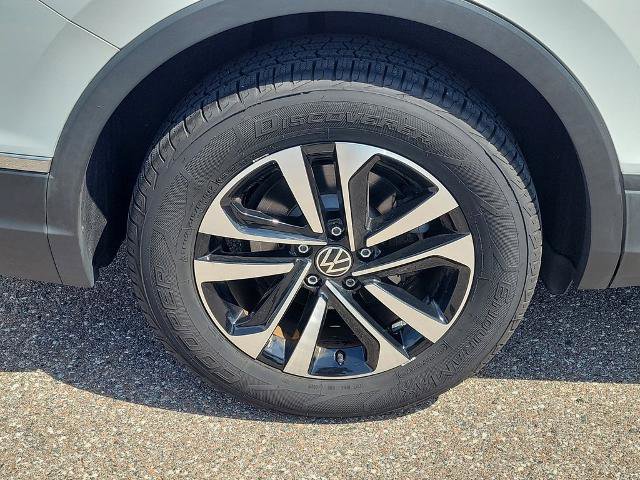 Used 2022 Volkswagen Tiguan S image 5