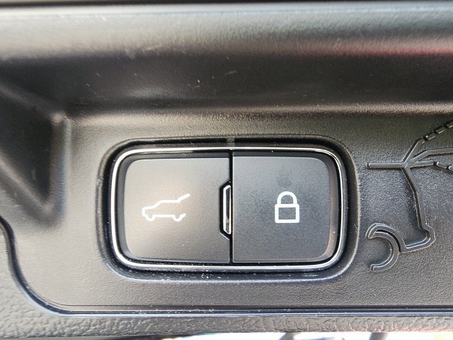 Certified 2023 Ford Explorer Limited w/ Limited Technology Package AWD/4WD image 37