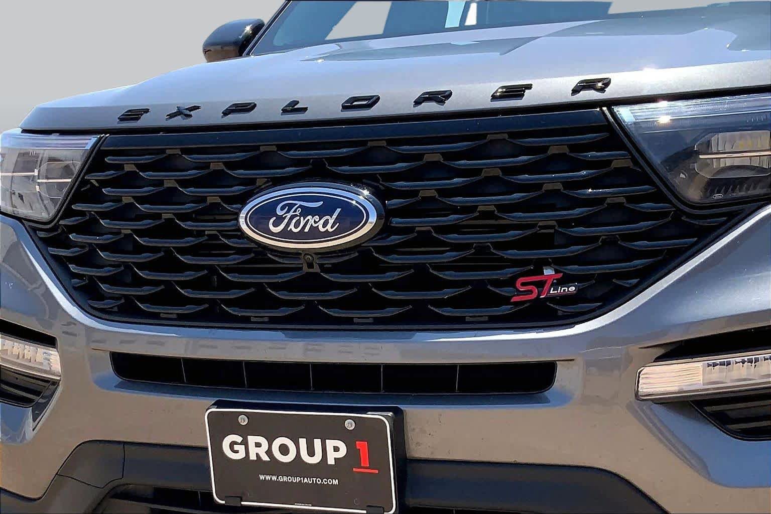 Certified 2023 Ford Explorer ST-Line w/ Class IV Trailer Tow Package RWD image 30
