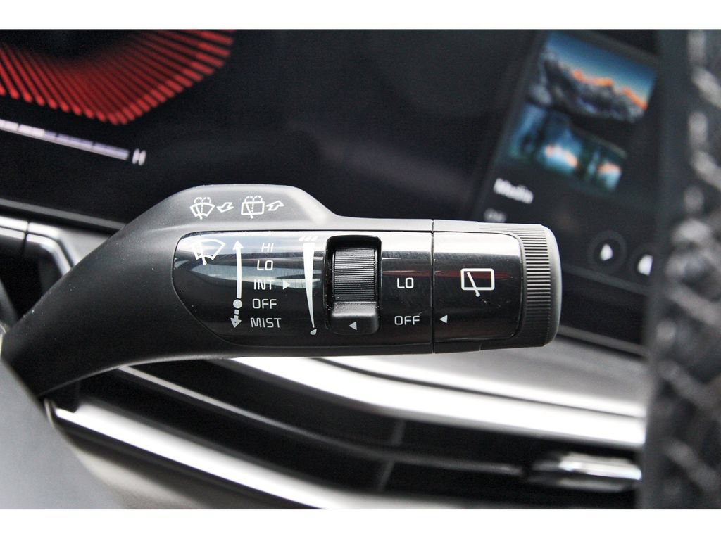 Used 2026 Kia Sorento S FWD image 23