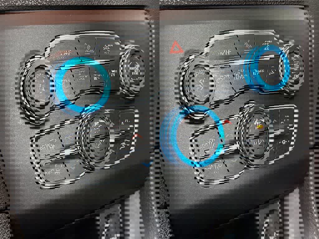 Used 2022 Dodge Charger R/T w/ Blacktop Package image 22