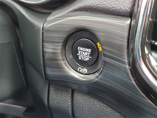 Used 2021 Jeep Grand Cherokee Laredo X image 16