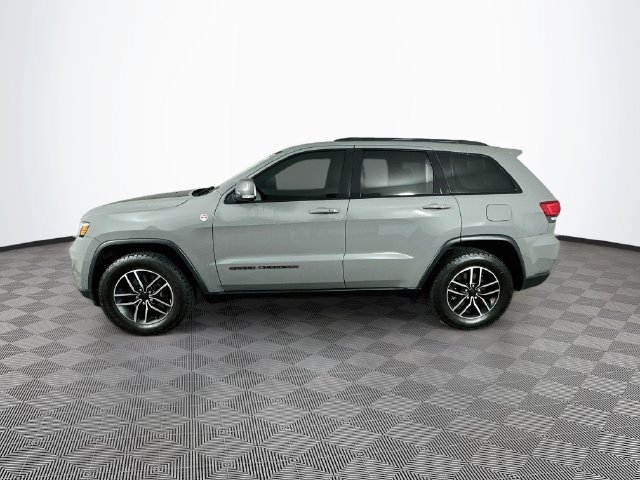 Used 2021 Jeep Grand Cherokee Trailhawk w/ Trailhawk Luxury Group AWD/4WD image 8
