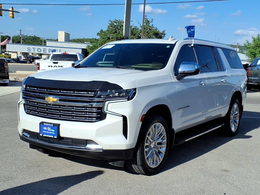 Used 2024 Chevrolet Suburban Premier AWD/4WD image 13