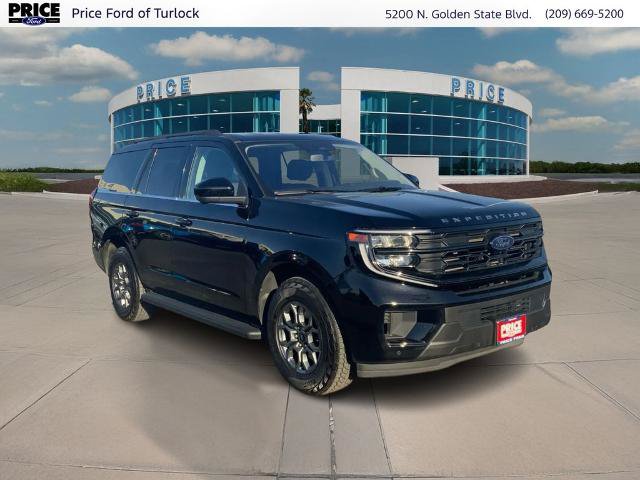 Certified 2025 Ford Expedition Active AWD/4WD image 3