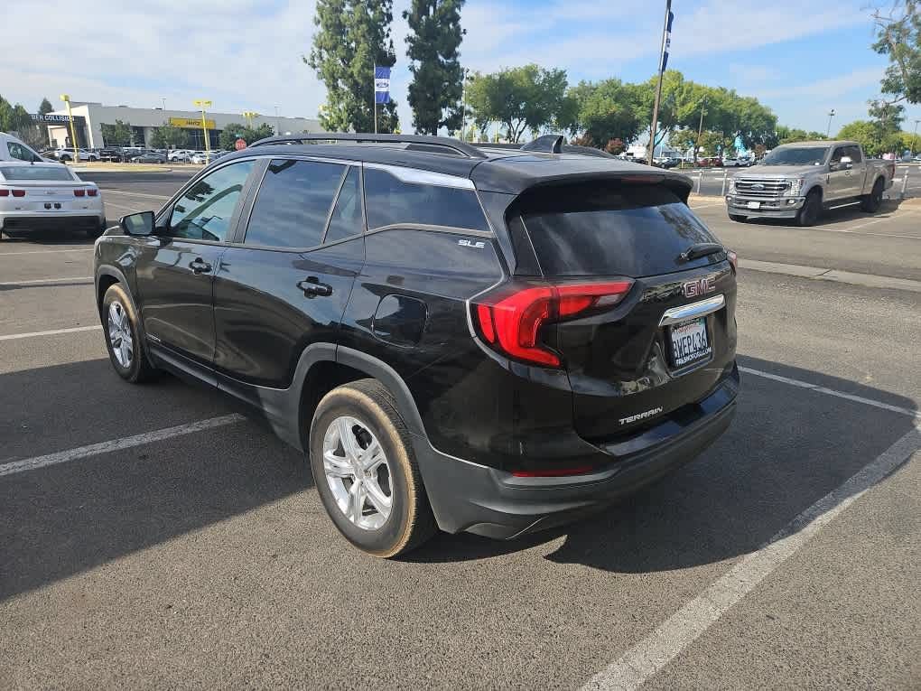 Used 2021 GMC Terrain SLE w/ Driver Convenience Package FWD image 5
