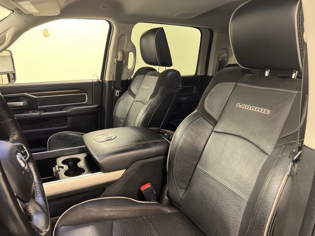 Used 2024 RAM 2500 Laramie w/ Towing Technology Group AWD/4WD image 8