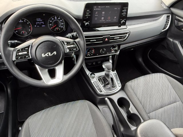 Used 2023 Kia Seltos LX AWD/4WD image 35