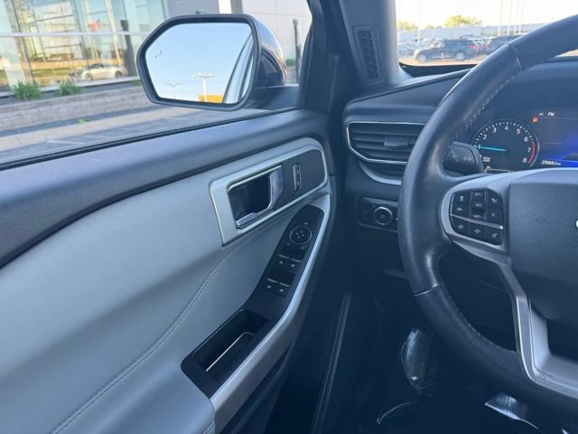 Certified 2023 Ford Explorer XLT w/ Equipment Group 202A AWD/4WD image 28