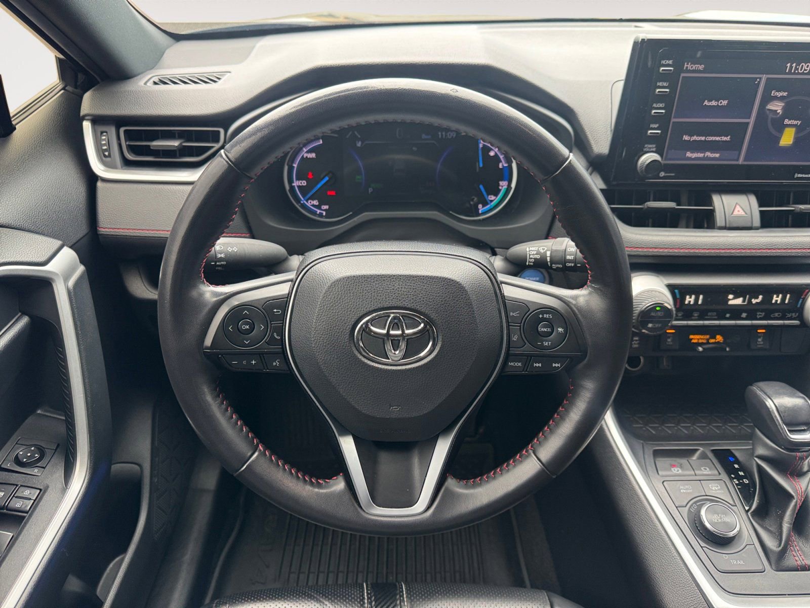 Used 2022 Toyota RAV4 SE image 12