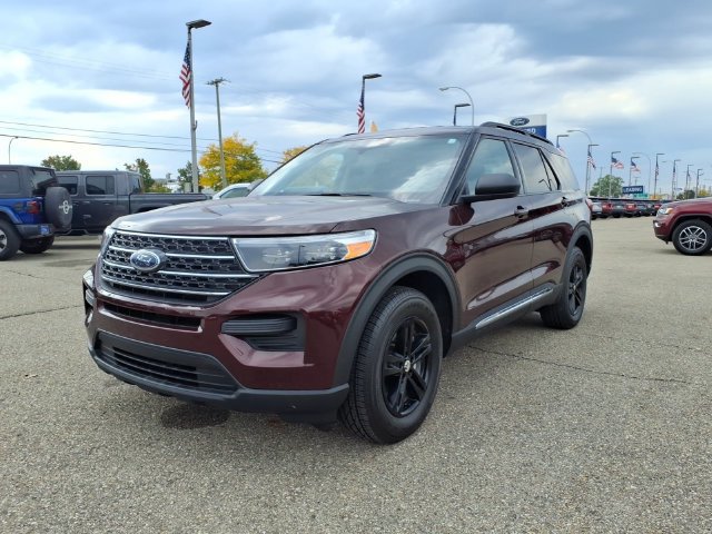 Certified 2022 Ford Explorer XLT AWD/4WD image 3