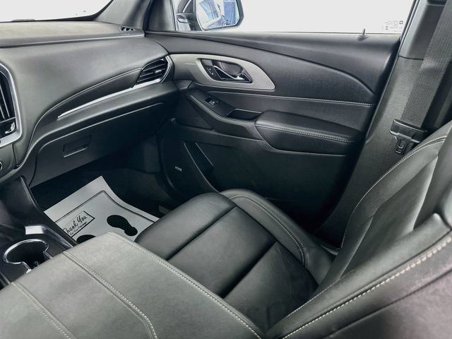 Used 2023 Chevrolet Traverse LT w/ LT Premium Package AWD/4WD image 34