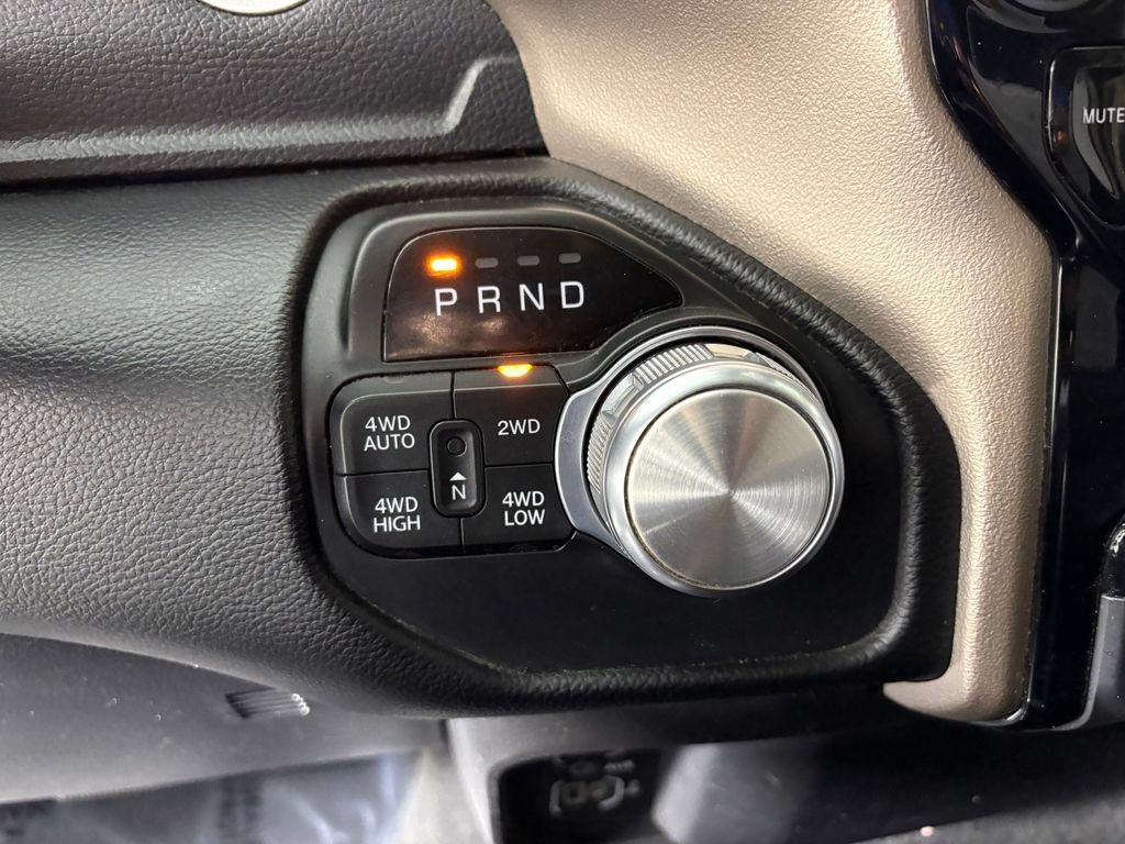 Used 2019 RAM 1500 Laramie AWD/4WD image 21