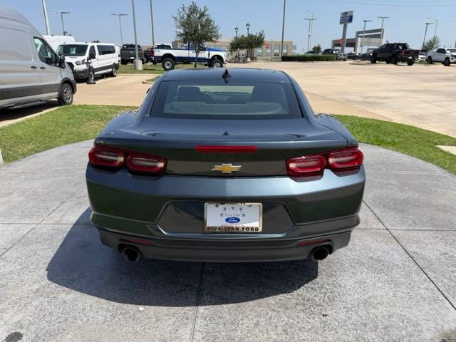 Used 2023 Chevrolet Camaro LT RWD image 5