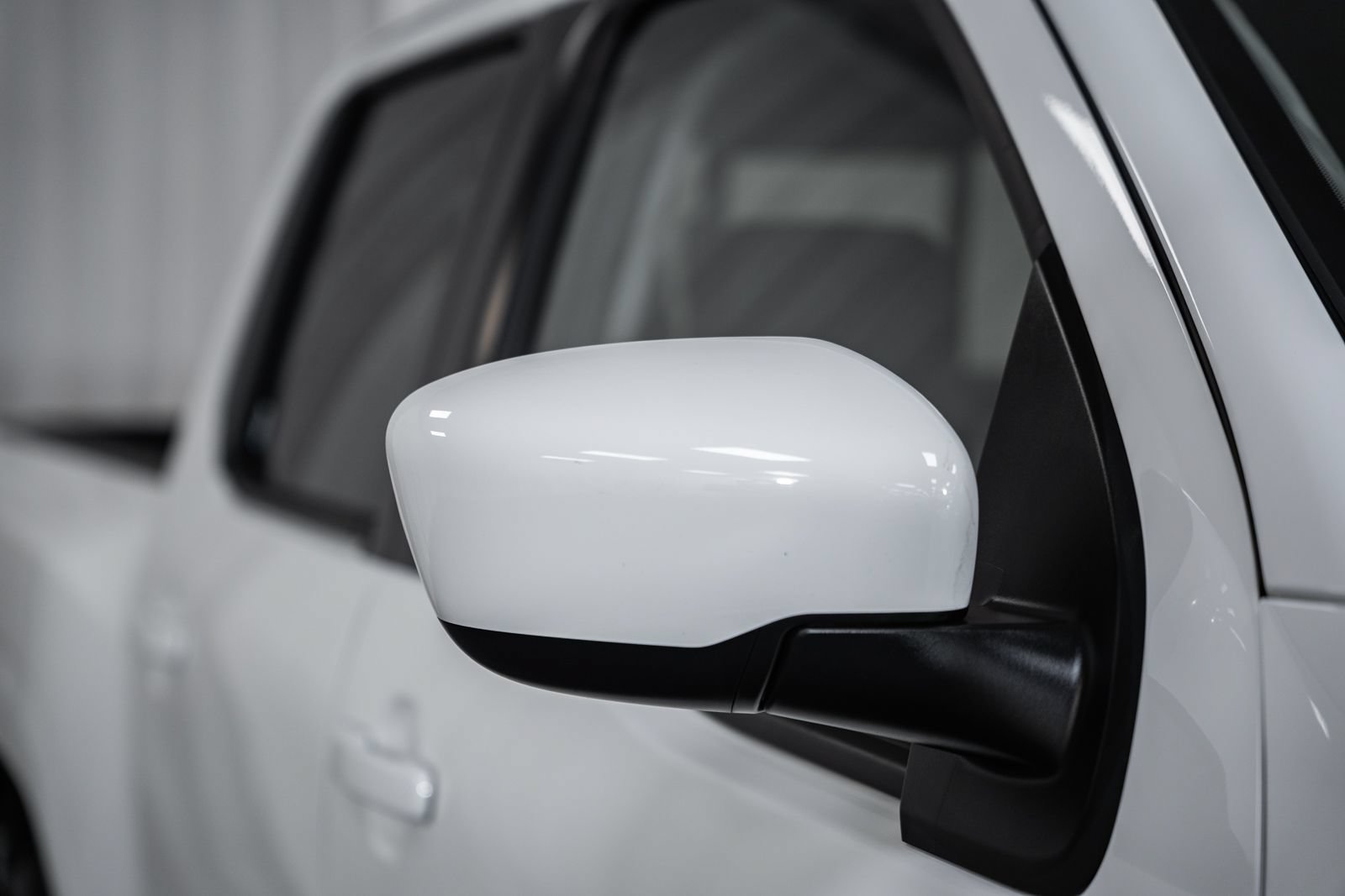 Used 2025 Nissan Frontier SV RWD image 11