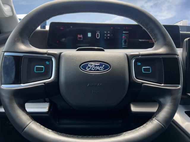 Certified 2025 Ford Expedition Active AWD/4WD image 11