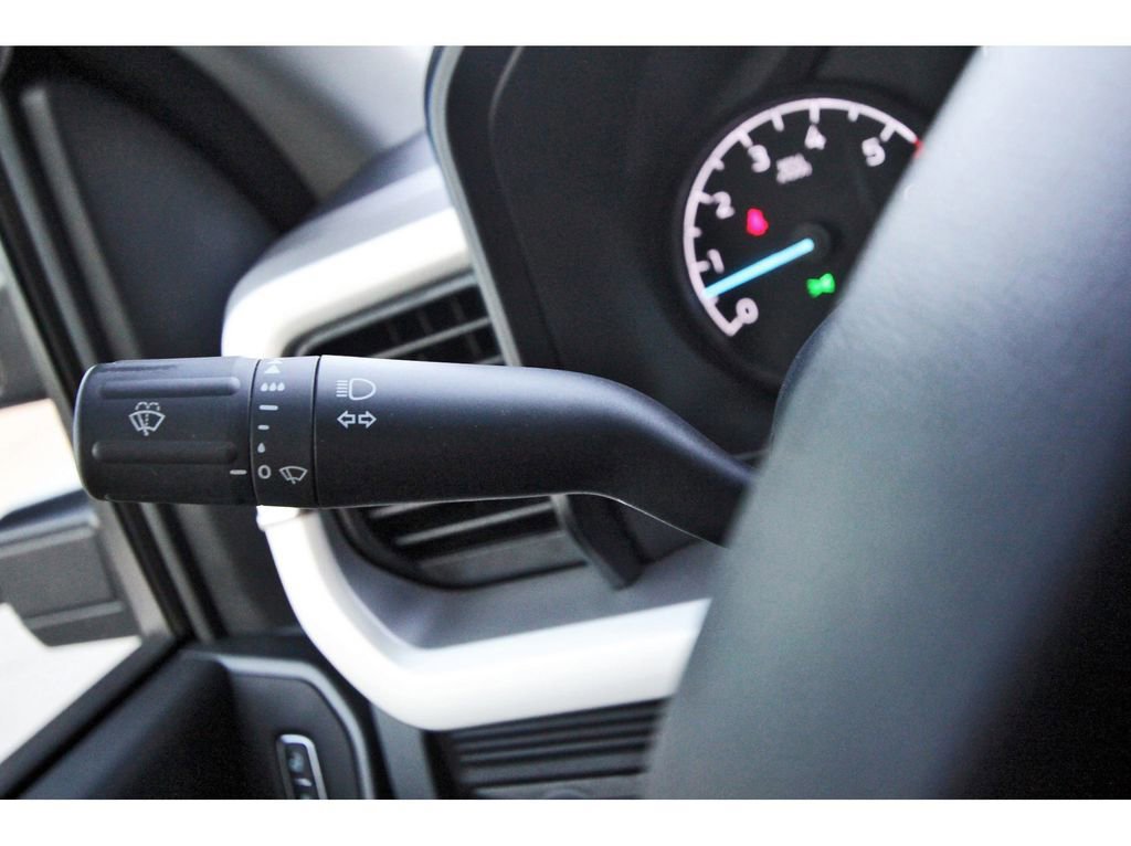 Certified 2025 Ford F250 XLT w/ FX4 Off-Road Package image 20