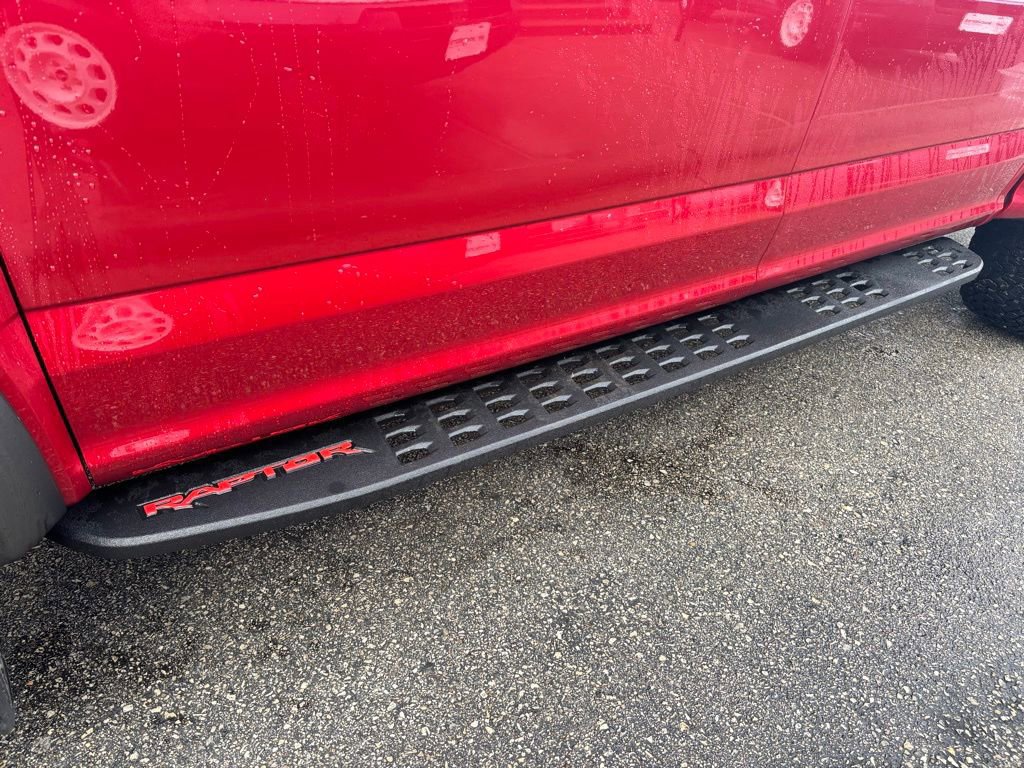 Certified 2020 Ford F150 Raptor w/ Equipment Group 802A Luxury image 40