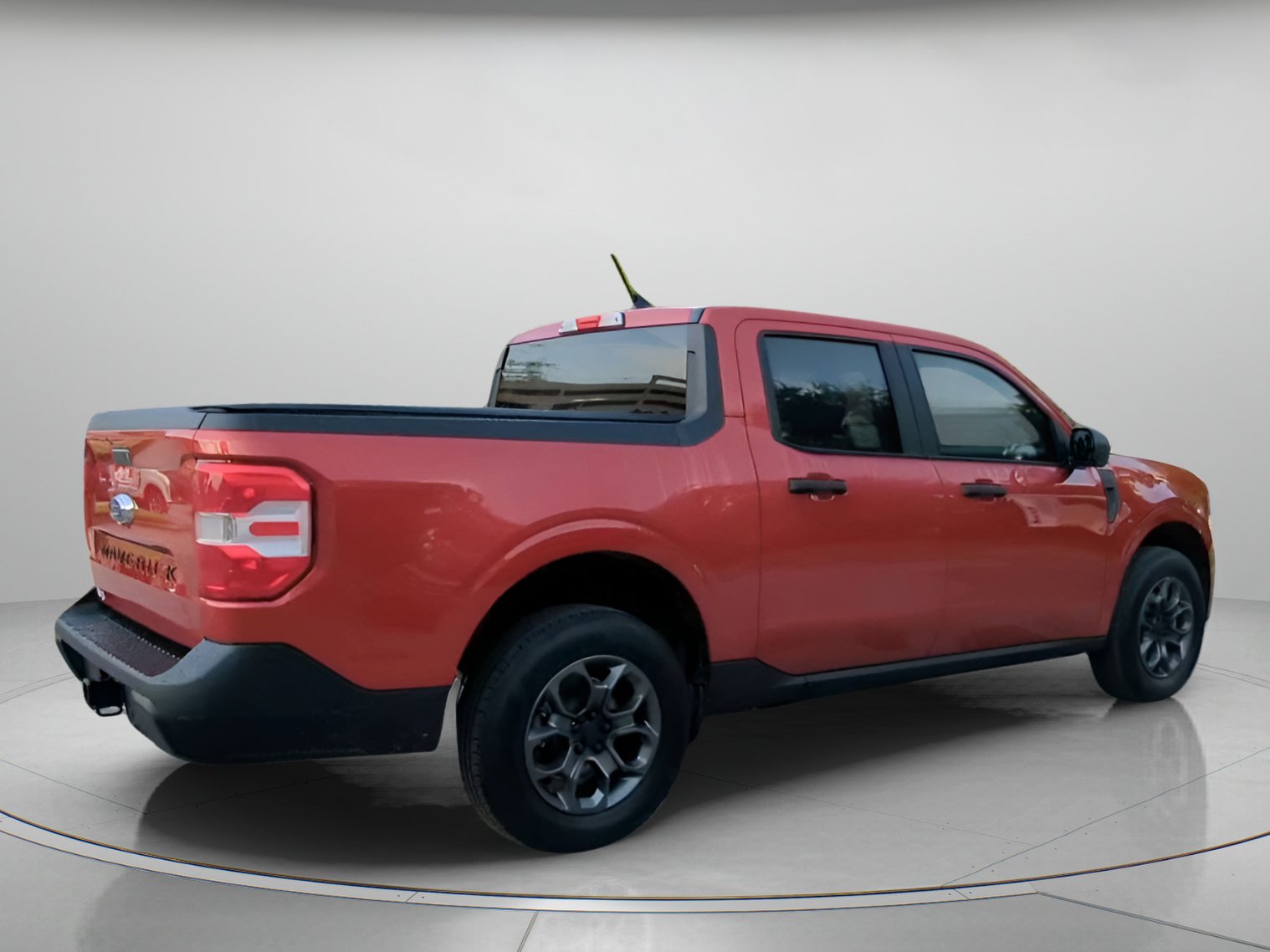Certified 2024 Ford Maverick XLT FWD image 29