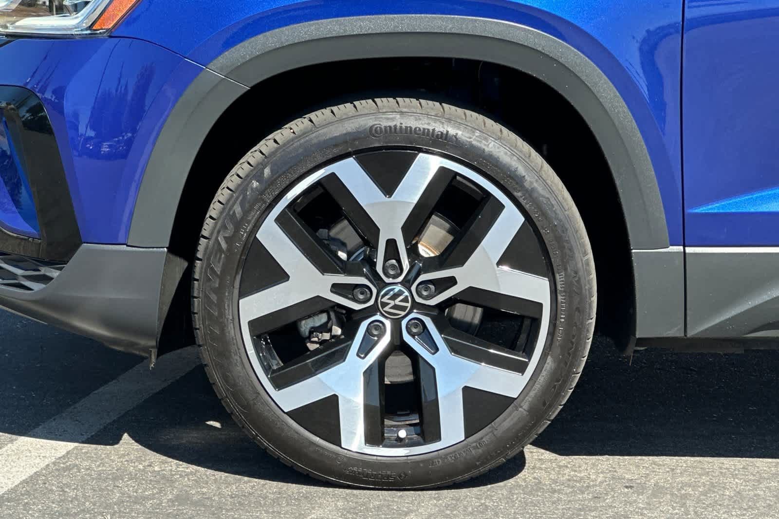 Used 2022 Volkswagen Taos SEL image 27