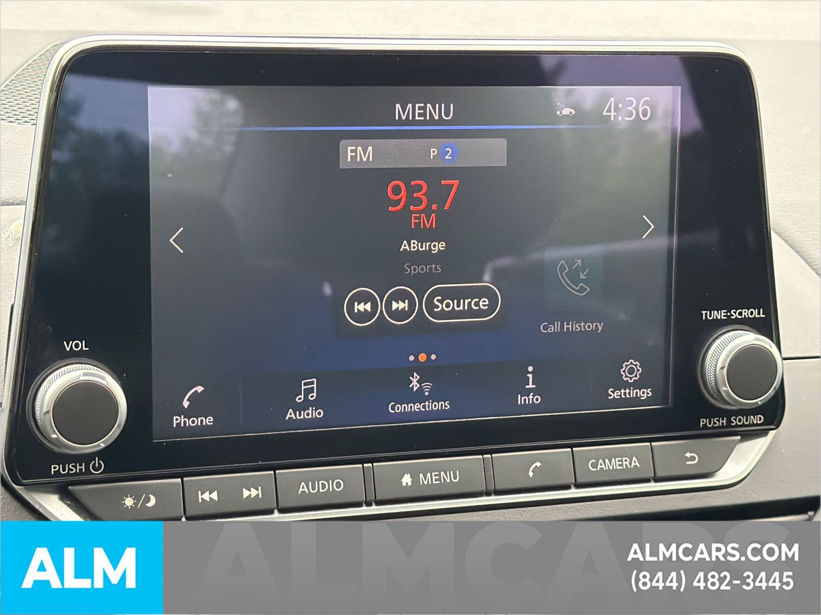 Used 2025 Nissan Altima 2.5 SV FWD image 32
