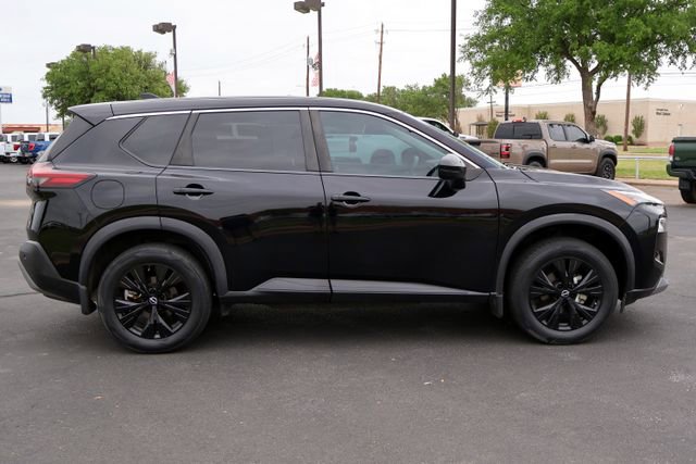 Used 2022 Nissan Rogue SV image 10