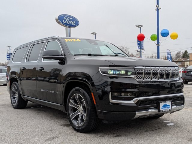 Used 2024 Jeep Grand Wagoneer L 4WD image 3