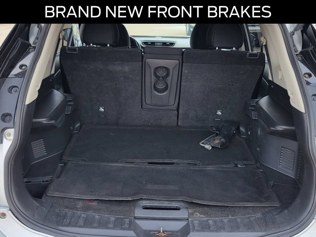 Used 2017 Nissan Rogue SV FWD image 8