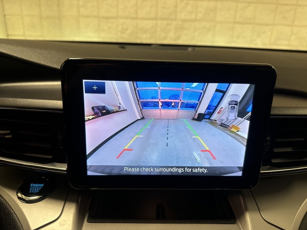 Certified 2023 Ford Explorer XLT w/ Equipment Group 202A image 31