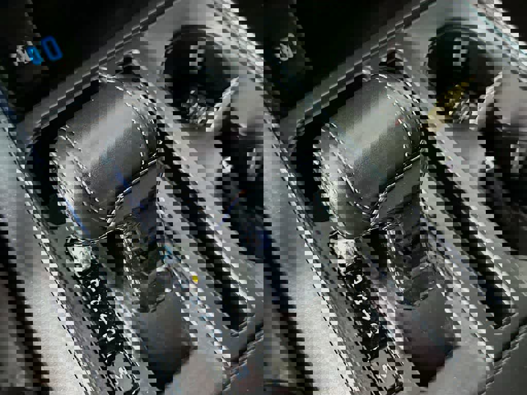 Certified 2022 Ford F150 XLT w/ Equipment Group 302A High image 22