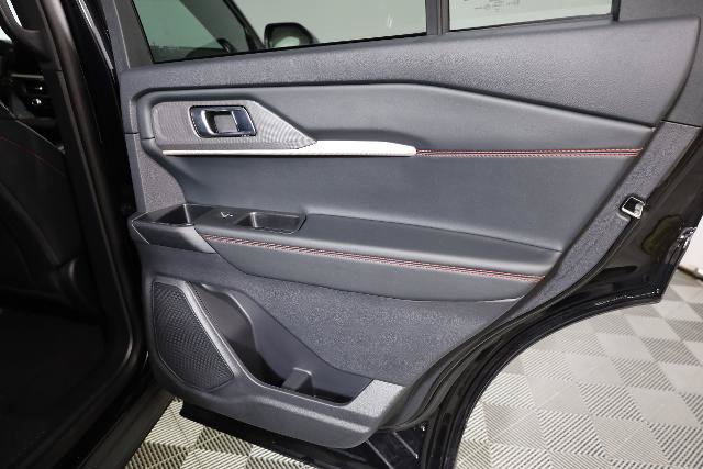 Certified 2025 Ford Explorer ST AWD/4WD image 34