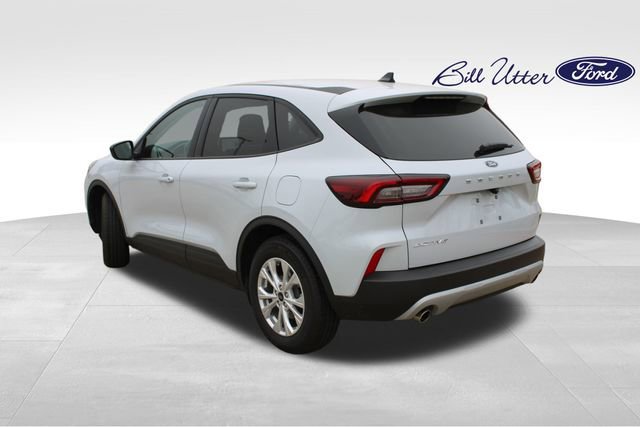 Certified 2025 Ford Escape Active image 3