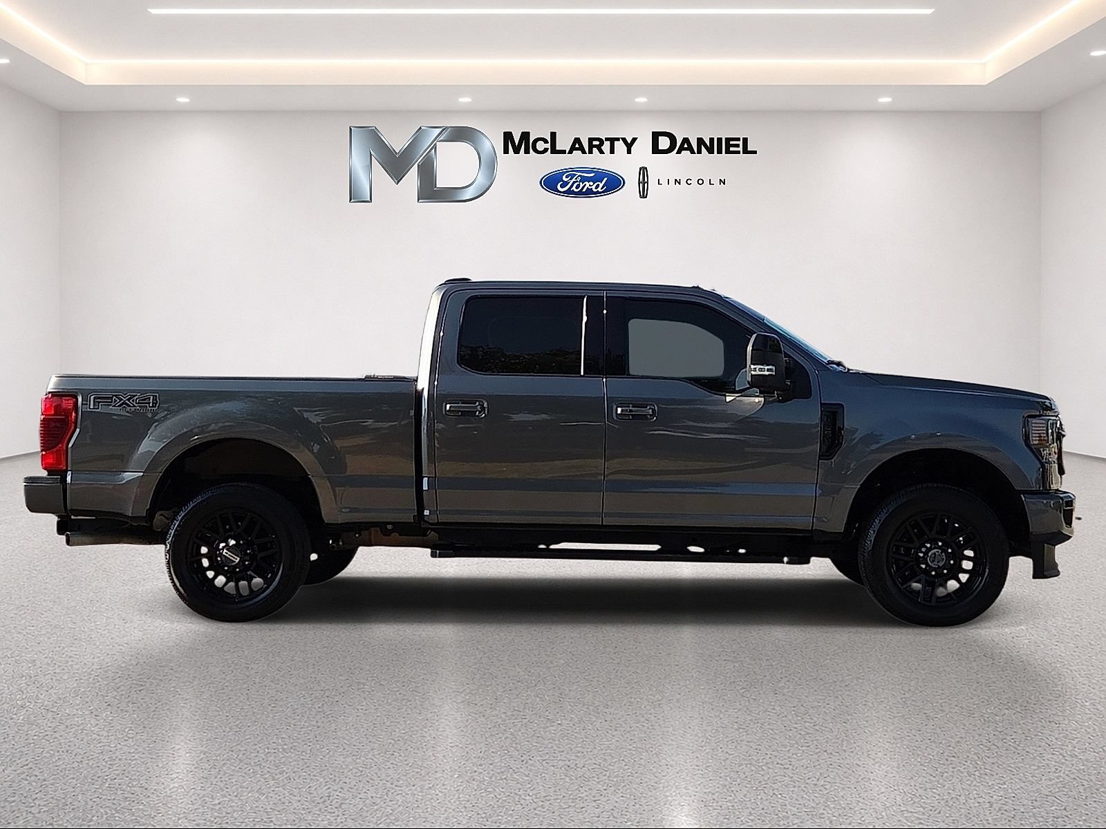 Certified 2022 Ford F250 Lariat w/ Lariat Ultimate Package AWD/4WD image 6