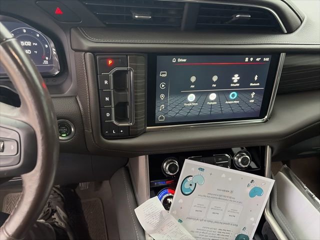 Used 2022 GMC Yukon XL Denali w/ Denali Premium Package image 24