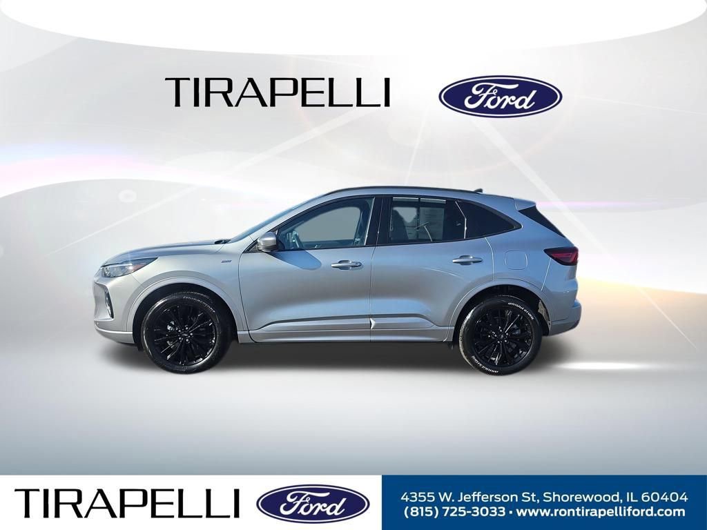 Certified 2023 Ford Escape ST-Line Elite image 3
