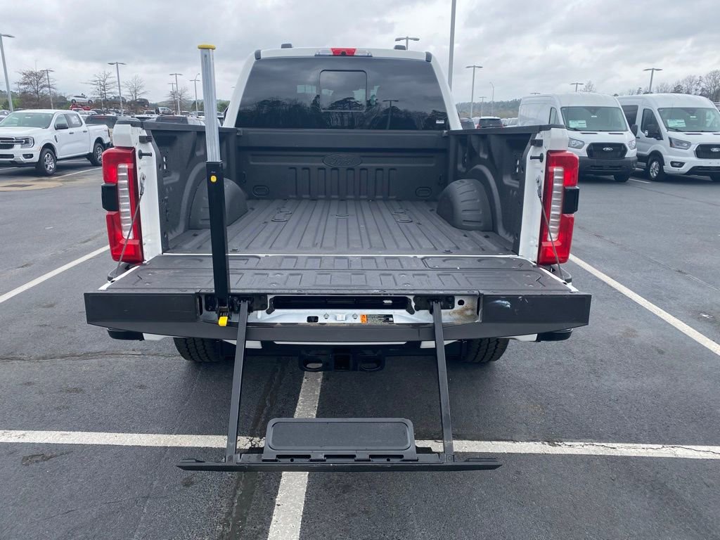 Certified 2025 Ford F250 Lariat w/ Lariat Ultimate Package image 27