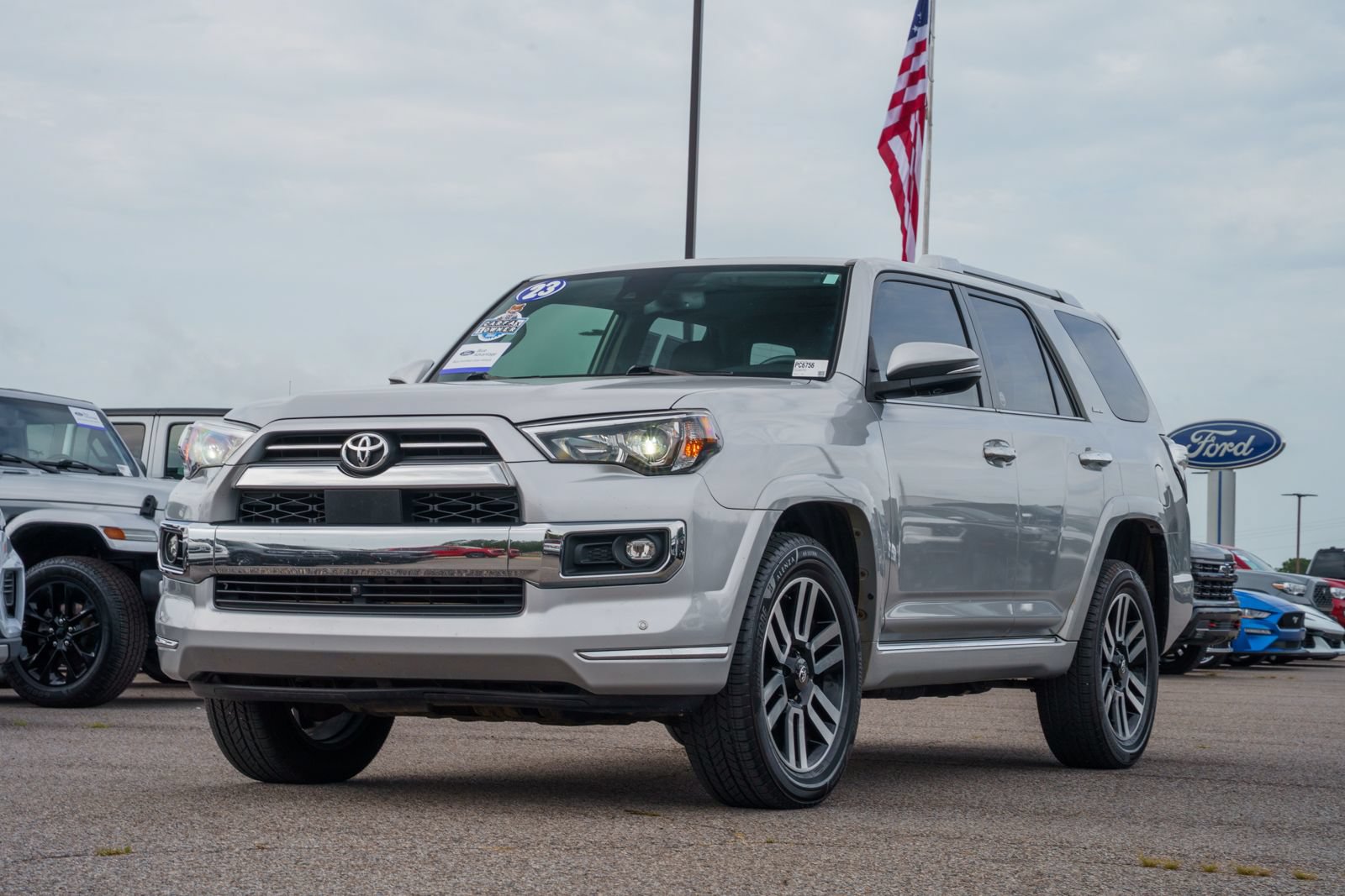 Used 2023 Toyota 4Runner Limited AWD/4WD image 4