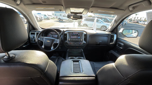 Used 2018 Chevrolet Silverado 1500 LTZ Z71 w/ LTZ Plus Package AWD/4WD image 28