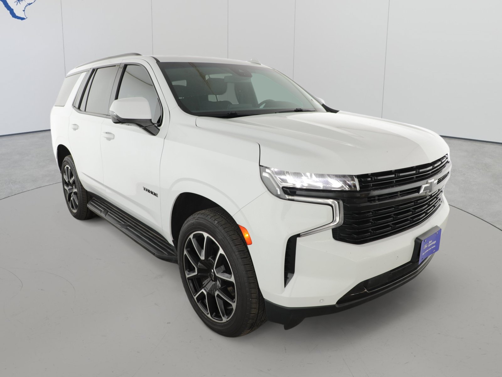 Used 2024 Chevrolet Tahoe RST w/ Luxury Package AWD/4WD image 3