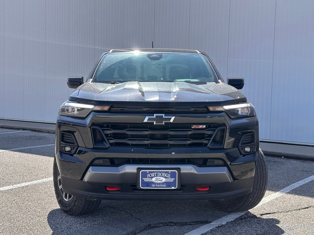 Used 2023 Chevrolet Colorado Z71 w/ Z71 Convenience Package 2 image 7