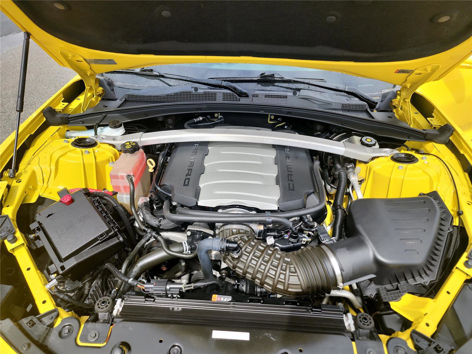 Used 2017 Chevrolet Camaro SS RWD image 14