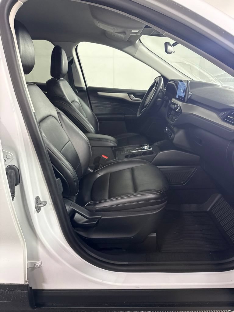 Certified 2022 Ford Escape SEL AWD/4WD image 16